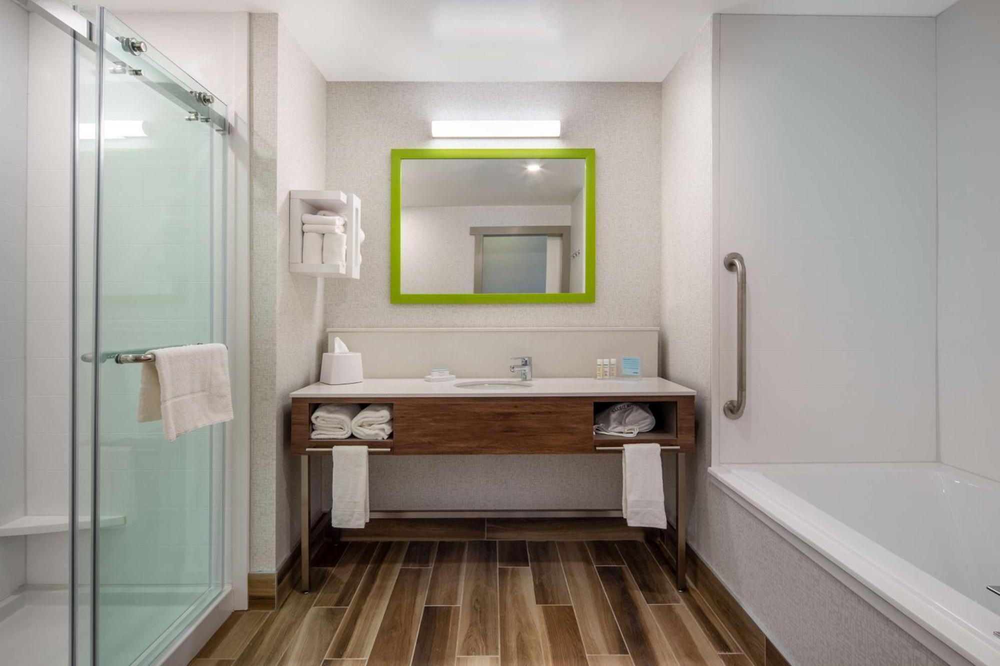 Hampton Inn & Suites Edmonton St. Albert, Ab Ngoại thất bức ảnh
