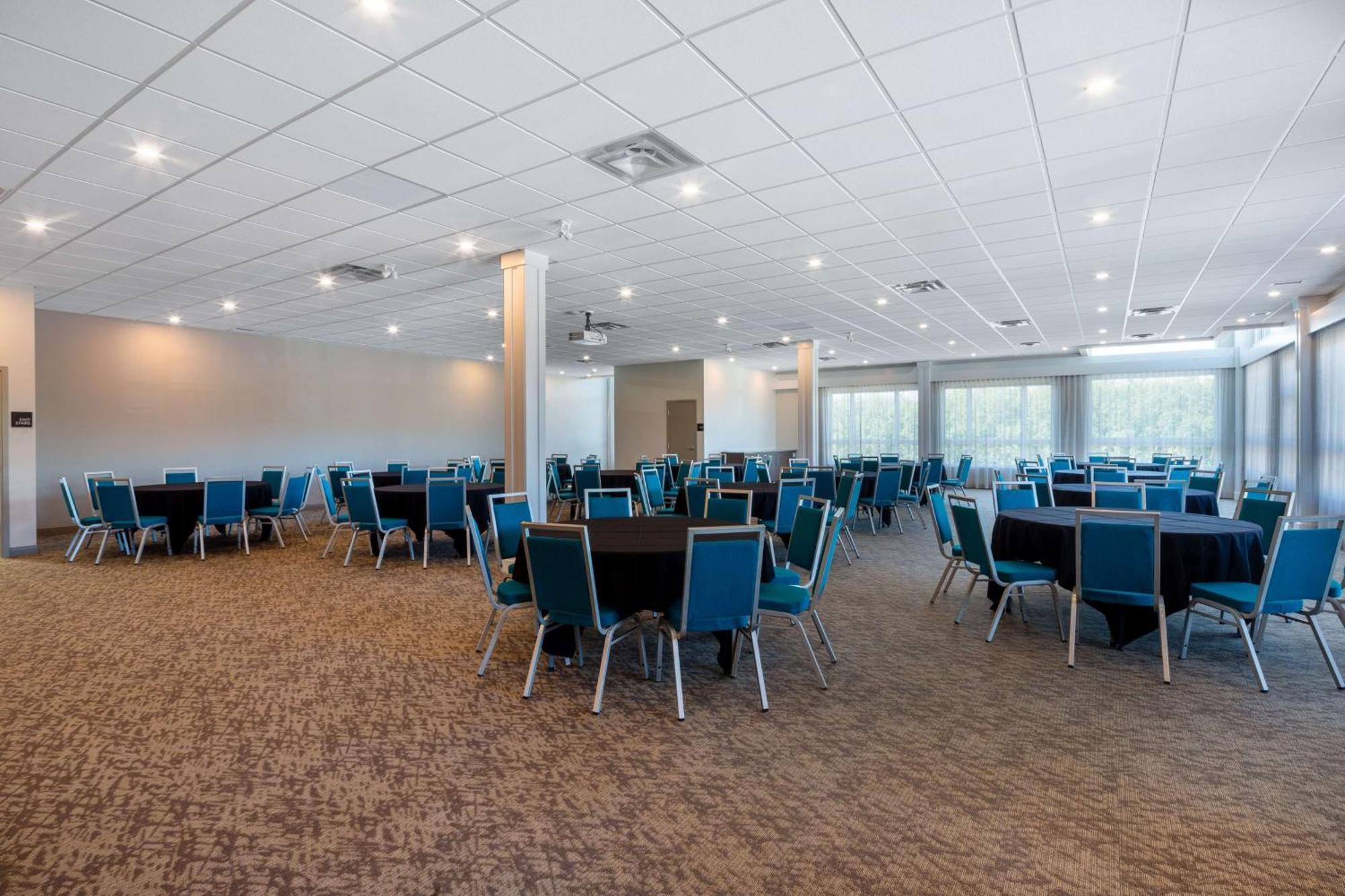 Hampton Inn & Suites Edmonton St. Albert, Ab Ngoại thất bức ảnh